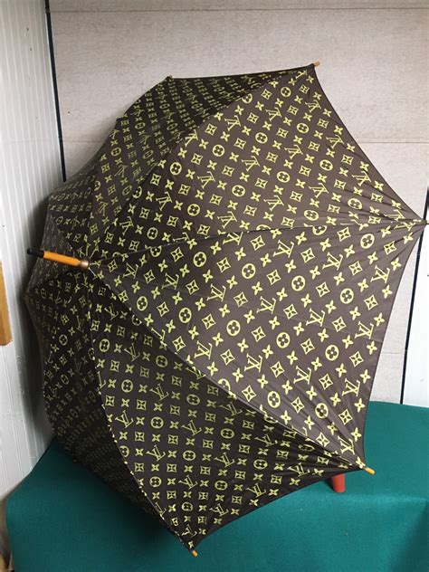 louis vuitton umbrella outlet